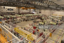 Media nümayəndələri "Airbus"un Hamburqdakı istehsal sahəsində olublar- FOTO
