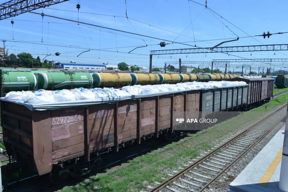 Rusiyadan Ermənistana Azərbaycandan tranzit keçməklə 126 ton karbamid və 67 ton un yola salınıb - FOTO