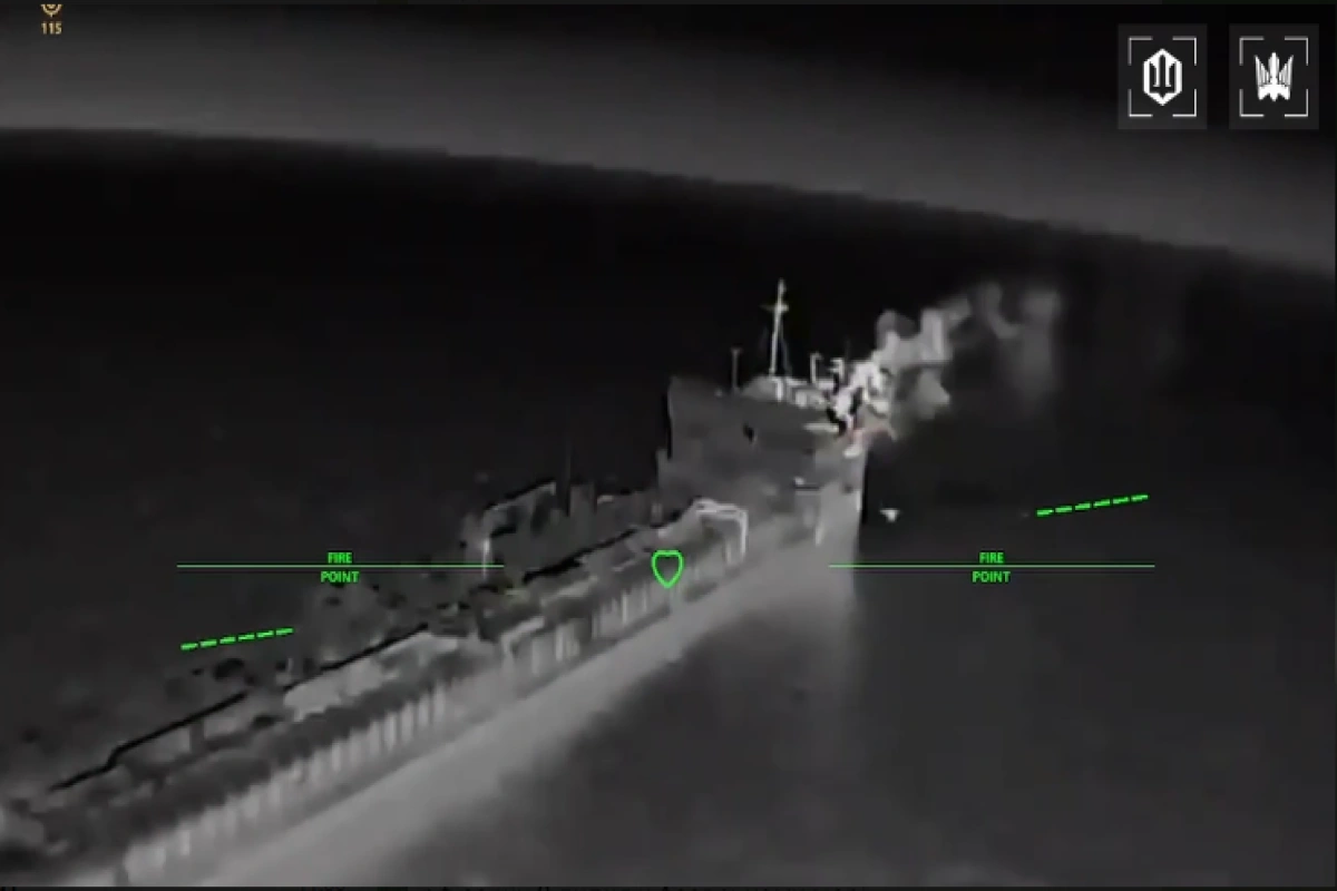Ukrayna ordusu Azov dənizində 12 tanker, yedək və yük gəmlərinə zərbələr endirib