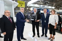 Prezident İlham Əliyev “ADEX 2026” və “Securex Caspian” sərgiləri ilə tanış olub - YENİLƏNİB