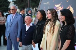 Heydər Əliyev Mərkəzində perulu rəssamın fərdi sərgisinin açılışı olub
