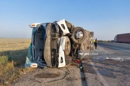 Hacıqabulda sərnişin avtobusu aşıb, 30-dan çox yaralı var - FOTO - YENİLƏNİB