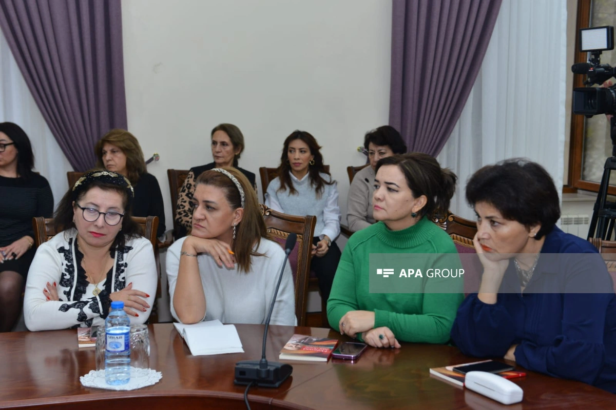Bakıda Mehmet Akif Ersoyun şeir kitabının təqdimat mərasimi keçirilib