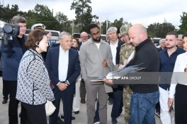 Xarici diplomatlar Şuşada tikilməkdə olan Yeni Şuşa məscidi ilə tanış olublar - FOTO