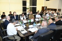 “QHT sektorunda rəqəmsallaşma və innovasiyalar” mövzusunda dəyirmi masa keçirilib - FOTO