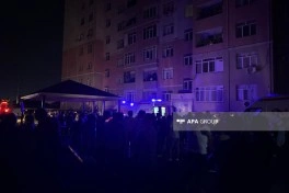 Ceyranbatanda yaşayış kompleksində yanğın olub, sakinləri təxliyə edilib - FOTO - YENİLƏNİB