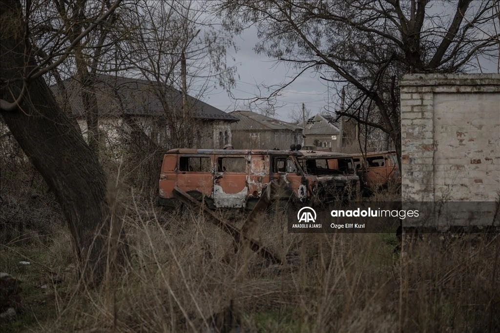 Müharibənin xaraba qoyduğu Ukrayna şəhəri...  - Fotolar
