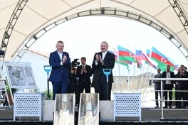 Azərbaycan və Slovakiya prezidentləri Ağdamın Baş Qərvənd kəndində görülən işlərlə tanış olublar, məktəbin təməli qoyulub - FOTO