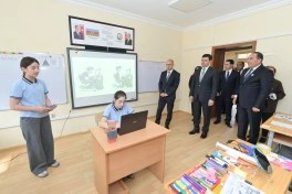 Emin Əmrullayev Xaçmazda tədris prosesi ilə tanış olub