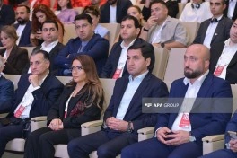 IV Şuşa Qlobal Media Forumu: Rəqəmsal platformalarda təhlükəsiz informasiya mühiti ilə bağlı sessiya keçirilib - FOTO