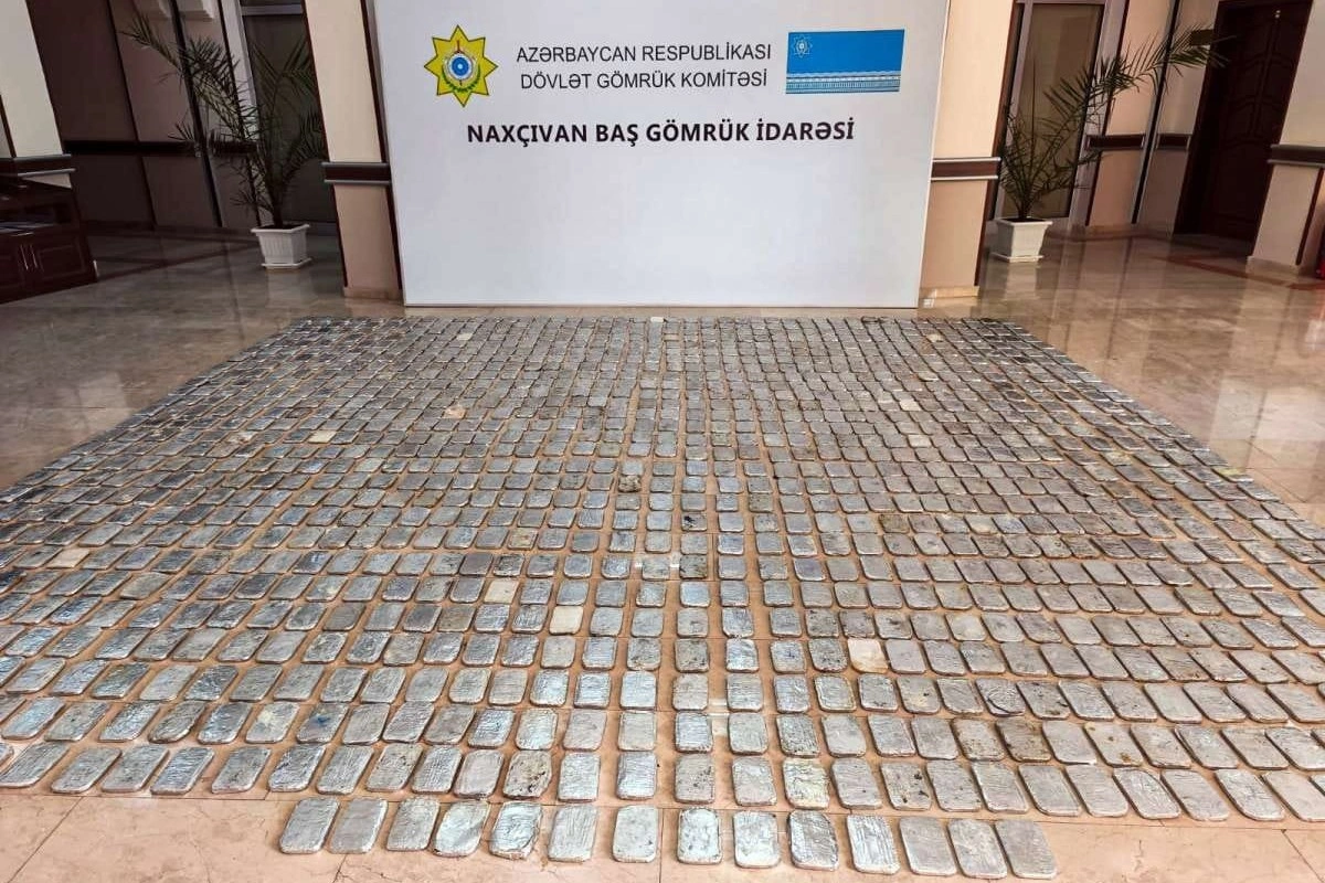 “Şahtaxtı” gömrük postunda 112 kiloqramdan artıq heroinin keçirilməsinin qarşısı alınıb
