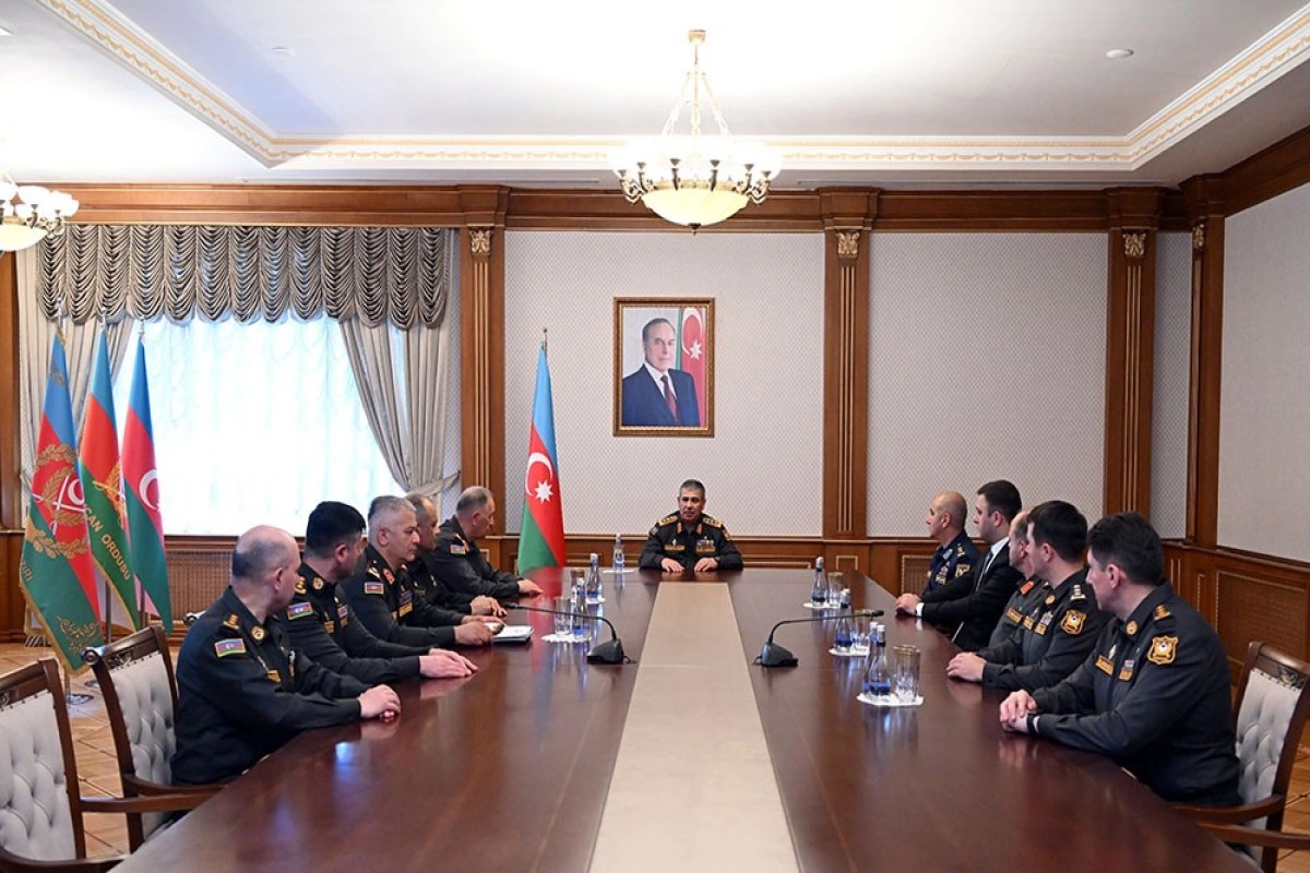 Müdafiə naziri yeni generallara rütbələrini təqdim edib - FOTO