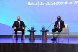 Prezident İlham Əliyev II Azərbaycan Beynəlxalq İnvestisiya Forumu çərçivəsində keçirilən tədbirdə iştirak edib - VİDEO - YENİLƏNİB