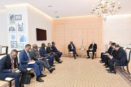 Prezident İlham Əliyev Keniya Prezidentinin başçılıq etdiyi nümayəndə heyəti ilə görüşüb - YENİLƏNİB
