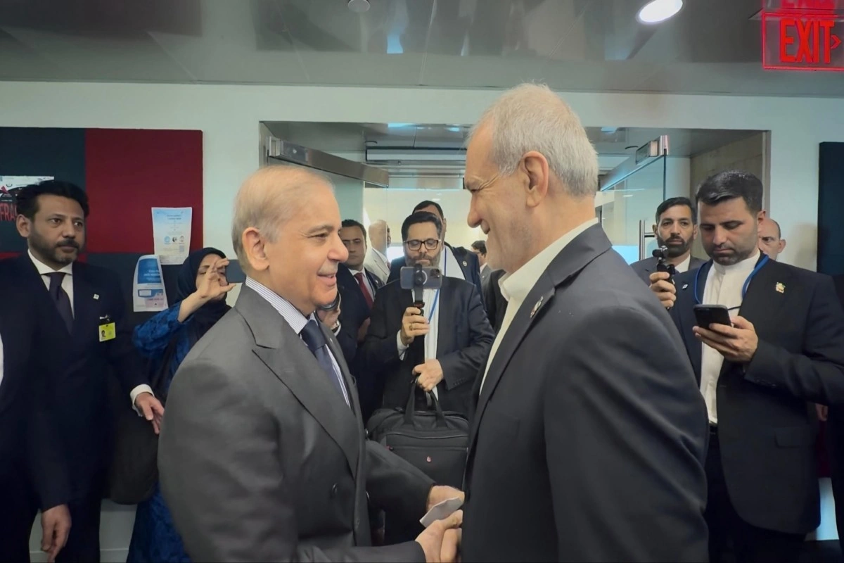 Pakistan və İran liderləri regional vəziyyəti müzakirə ediblər
