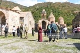 Xarici diplomatlar Xudavəng monastr kompleksini ziyarət edib - FOTO
