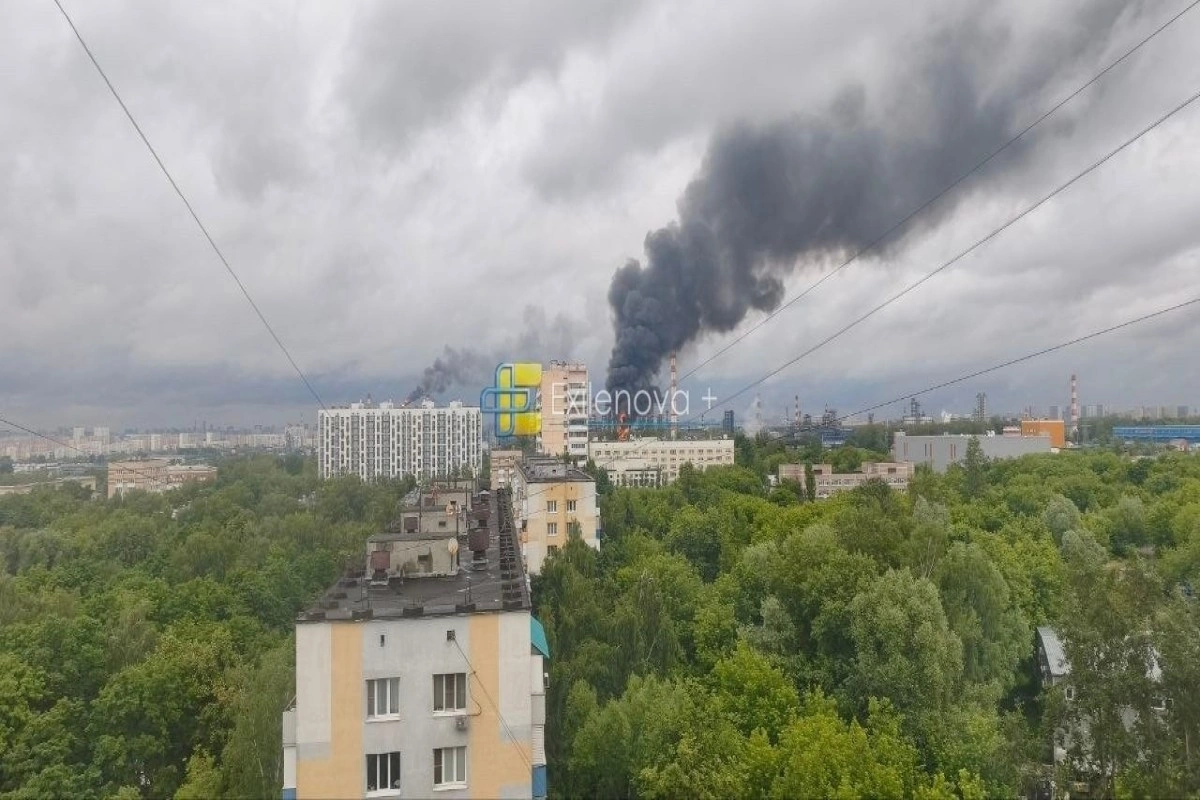 Ukrayna Moskvaya kütləvi dron hücumu edib, neft emalı zavodu vurulub