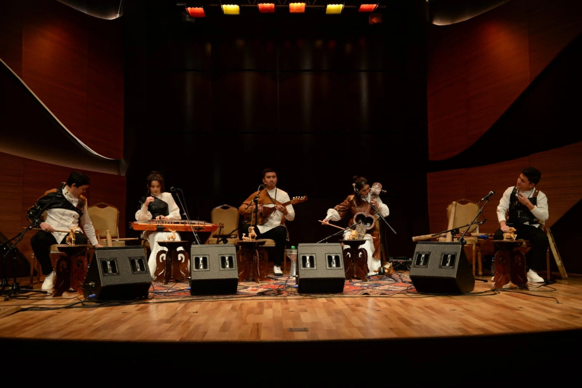 Bakıda Qazaxıstanın "HasSak" etnofolklor qrupunun konserti təşkil edilib