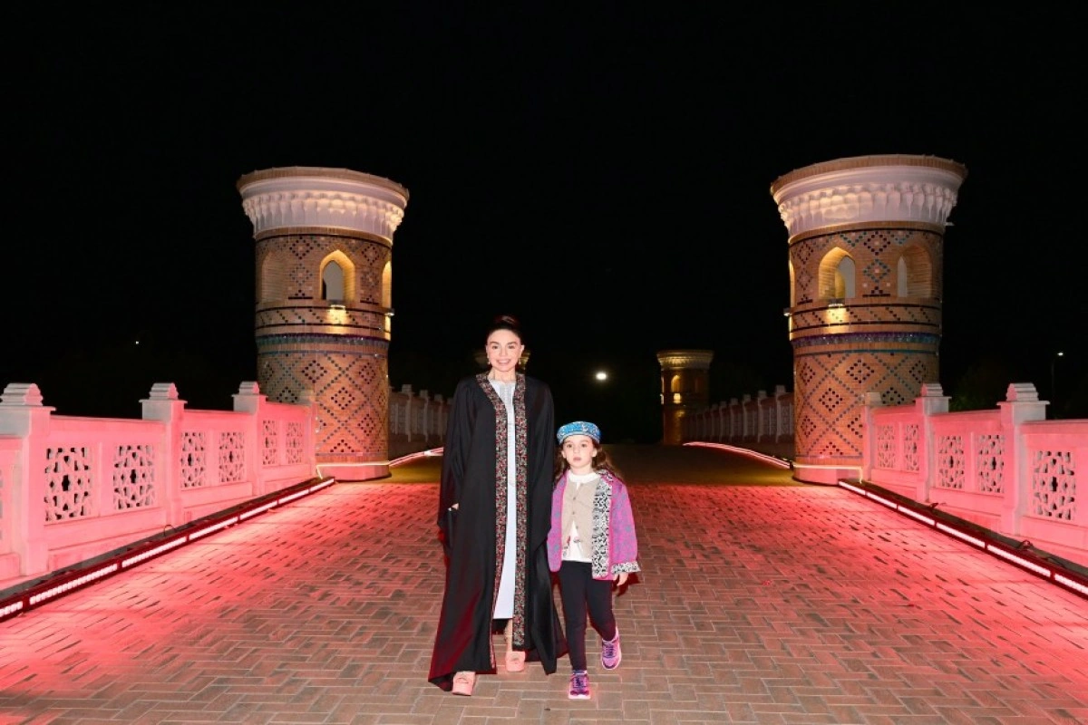 Leyla Əliyeva Səmərqənddə “Əbədi şəhər” kompleksi ilə tanış olub - FOTO - YENİLƏNİB
