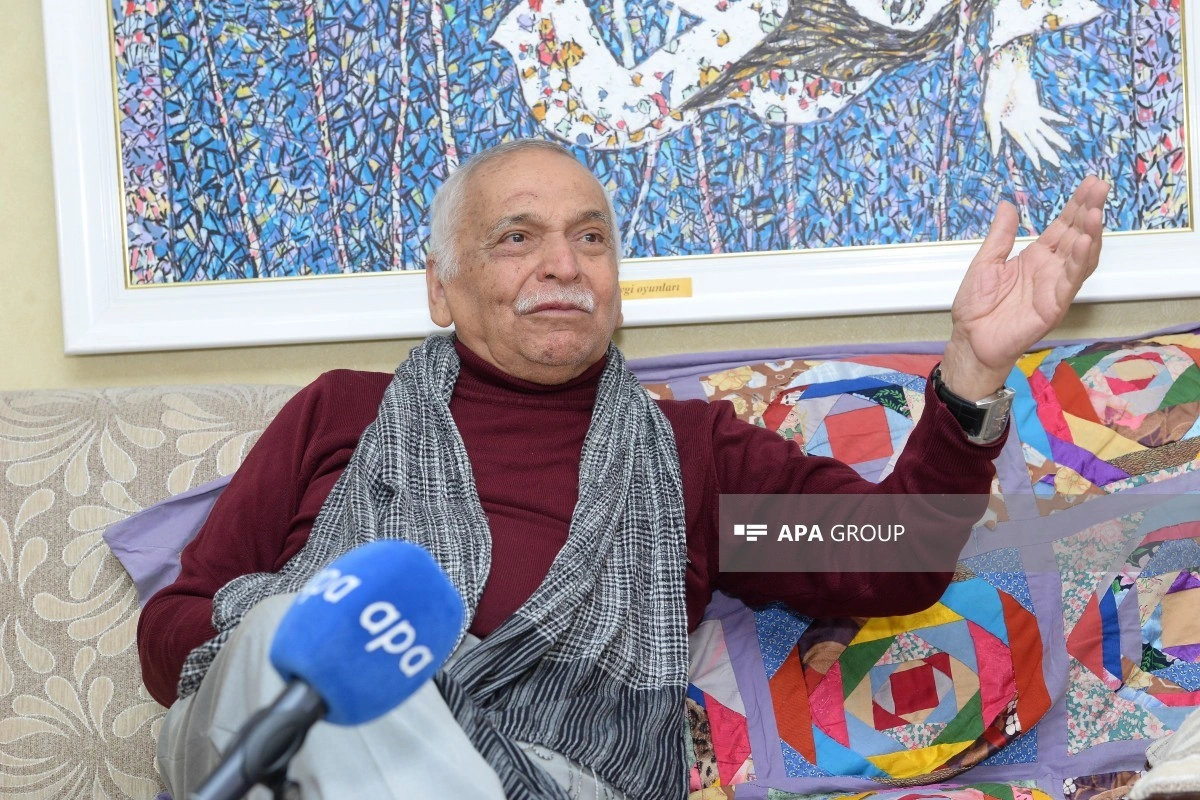 Xalq rəssamı Arif Hüseynov Rəssamlar İttifaqının Rəyasət Heyətinin üzvlüyündən çıxıb