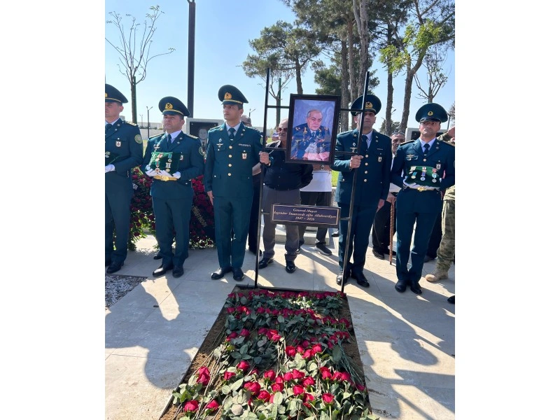 General-mayor İsgəndər Allahverdiyev Hərbi Memorial Məzarlıqda dəfn edilib - FOTO - YENİLƏNİB