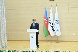 Elm və təhsil naziri SABAH proqramının tələbələri ilə görüşüb