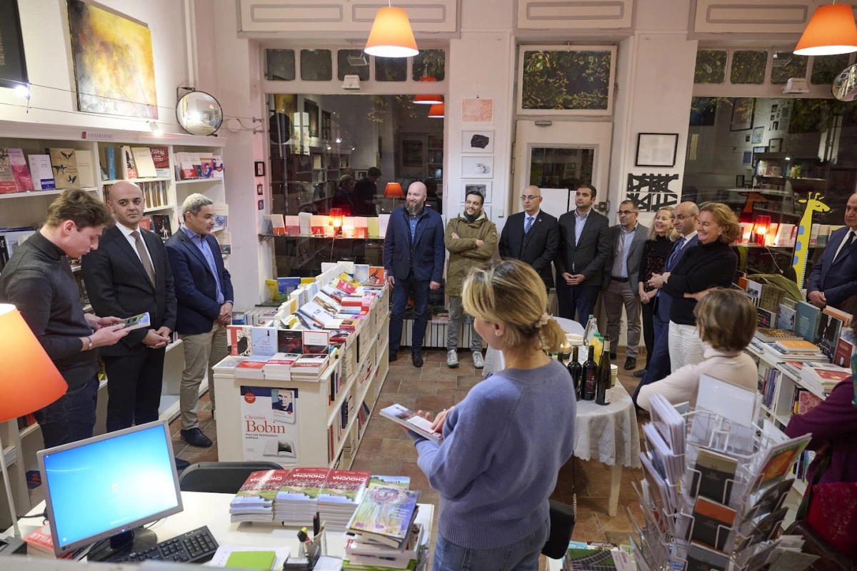 Şuşa haqqında kitab Strasburqda təqdim olunub - FOTO