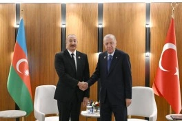 Prezident İlham Əliyevin Bişkekdə Türkiyə Prezidenti Rəcəb Tayyib Ərdoğanla görüşü olub