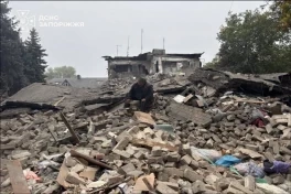 Rusiyanın Zaporojyeyə aviabombalarla endirdiyi zərbələr nəticəsində ölənlərin sayı 15-ə çatıb - YENİLƏNİB - FOTO