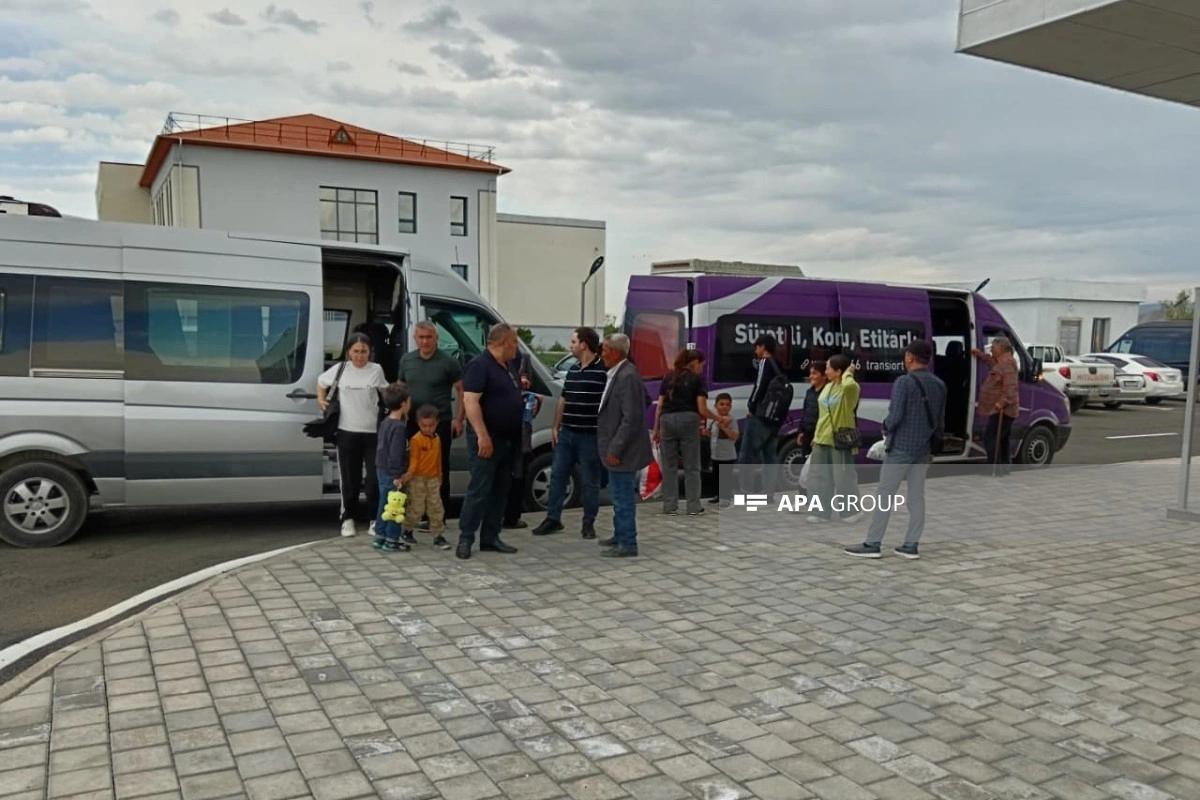 Növbəti köç karvanı Cəbrayılın Şükürbəyli kəndinə çatıb, açarlar təqdim olunub- FOTO - YENİLƏNİB-1