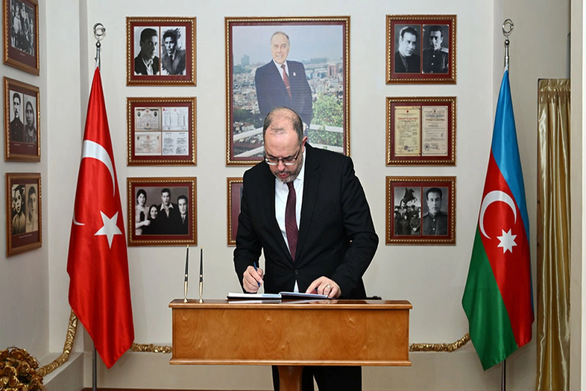 Azərbaycanla Türkiyə arasında hərbi təhsil sahəsində əməkdaşlıq müzakirə olunub
