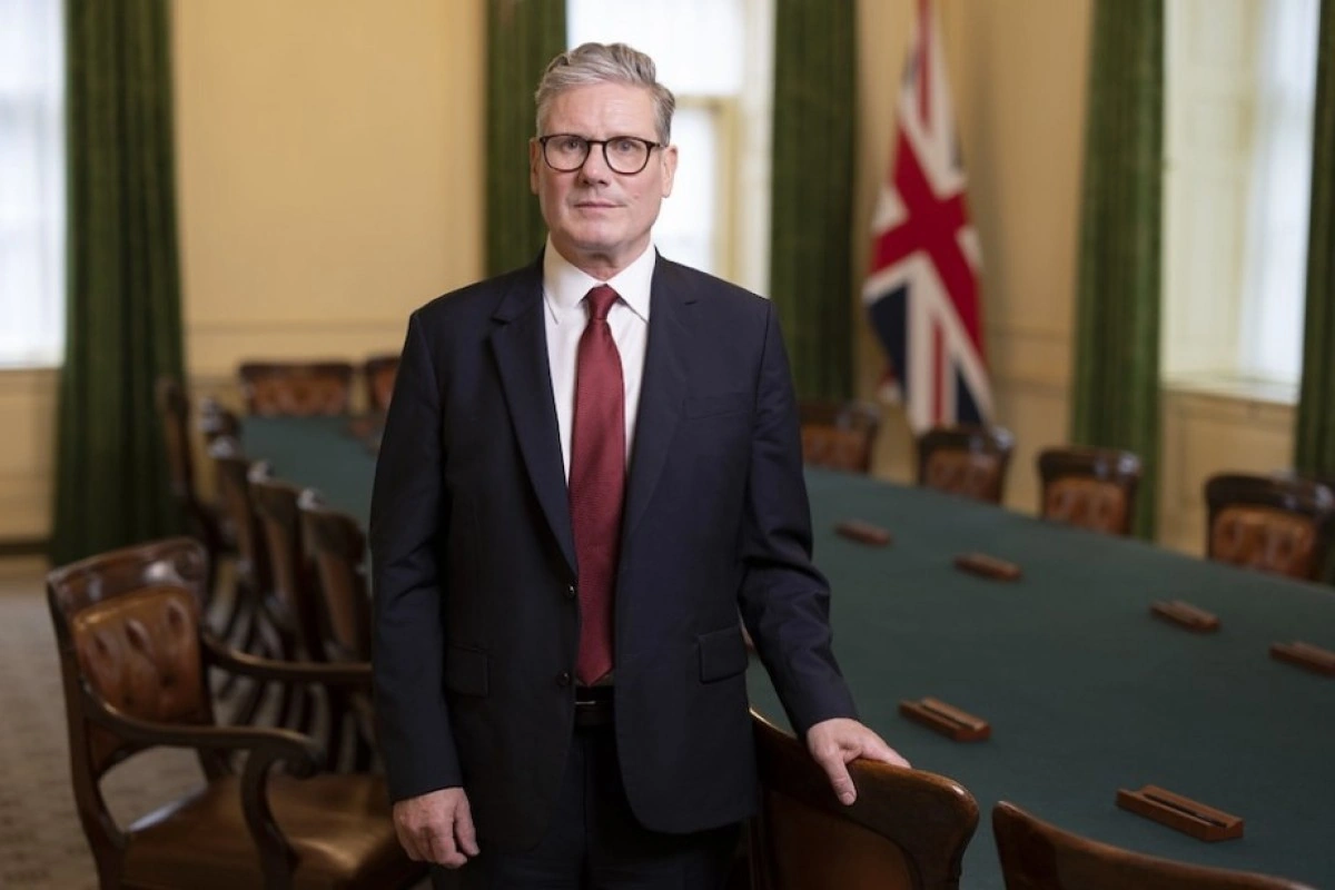 Britaniyanın Baş naziri Starmer istefa verib
