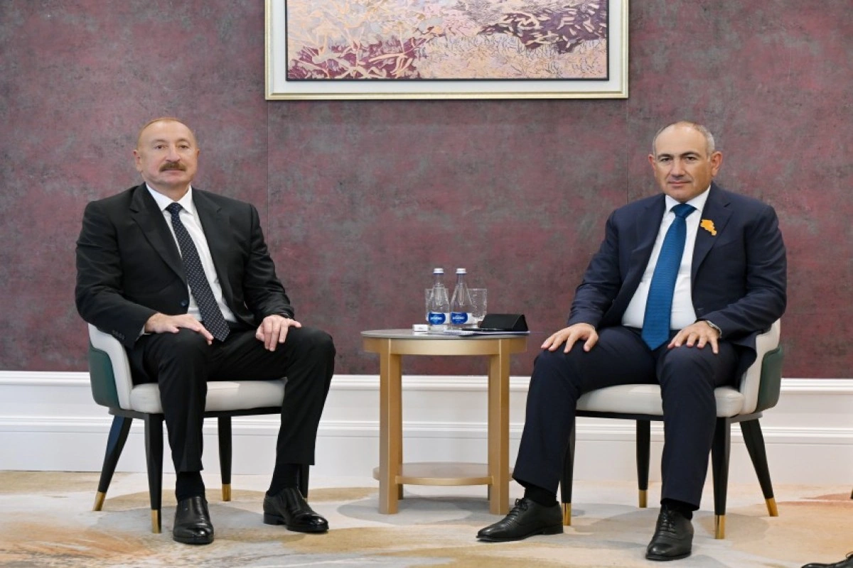 Bişkekdə Prezident İlham Əliyevlə Nikol Paşinyan arasında görüş keçirilib, ikitərəfli təmaslar davam etdiriləcək - VİDEO - YENİLƏNİB-2