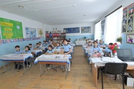 Emin Əmrullayev Qaxda tədris prosesi ilə tanış olub