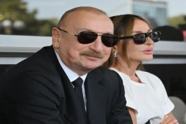 Prezident İlham Əliyev və birinci xanım Mehriban Əliyeva Formula 1 Azərbaycan Qran-Prisinin əsas yarışına baxıblar - YENİLƏNİB-2