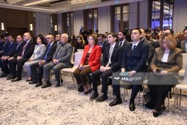 “İctimai proseslər media müstəvisində” mövzusunda forum keçirilib - FOTO - YENİLƏNİB