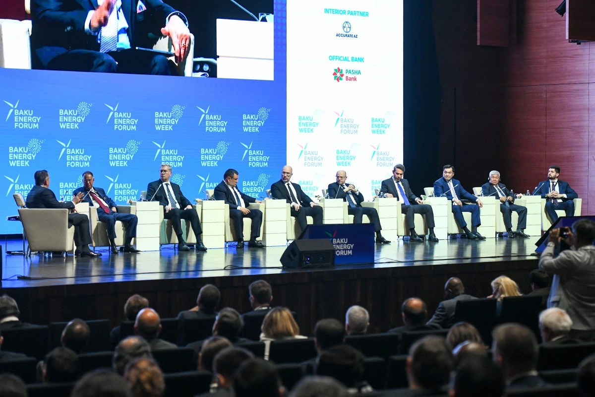 Bakı Enerji Forumunun ikinci günü işinə başlayıb