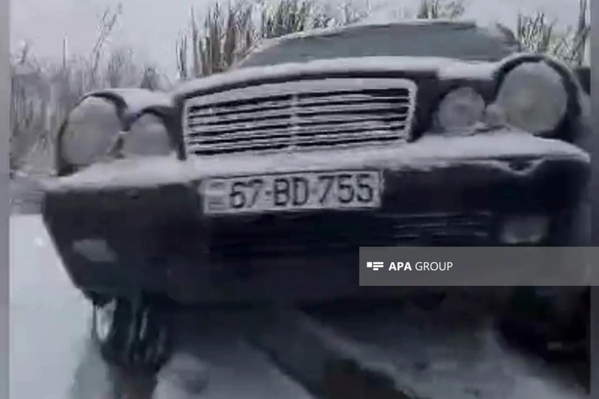 Naxçıvanda maşın dərəyə aşıb, xəsarət alan var