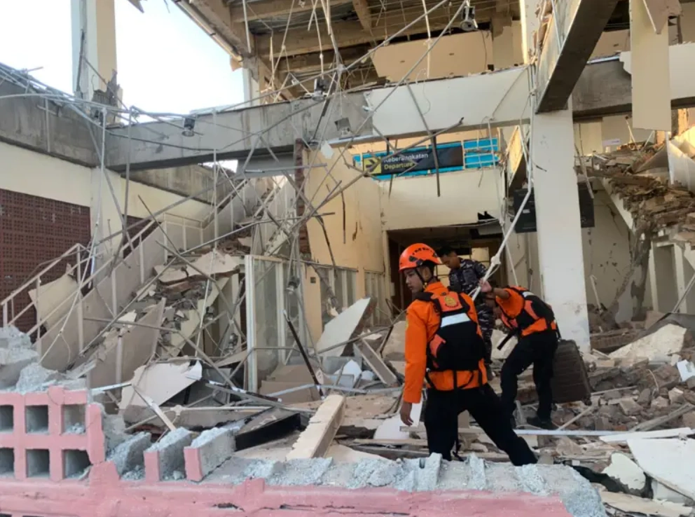 “Bibiheybət” Gəmi Təmiri Zavodunun işçiləri fəaliyyətdə olan digər zavodlara köçürüləcək