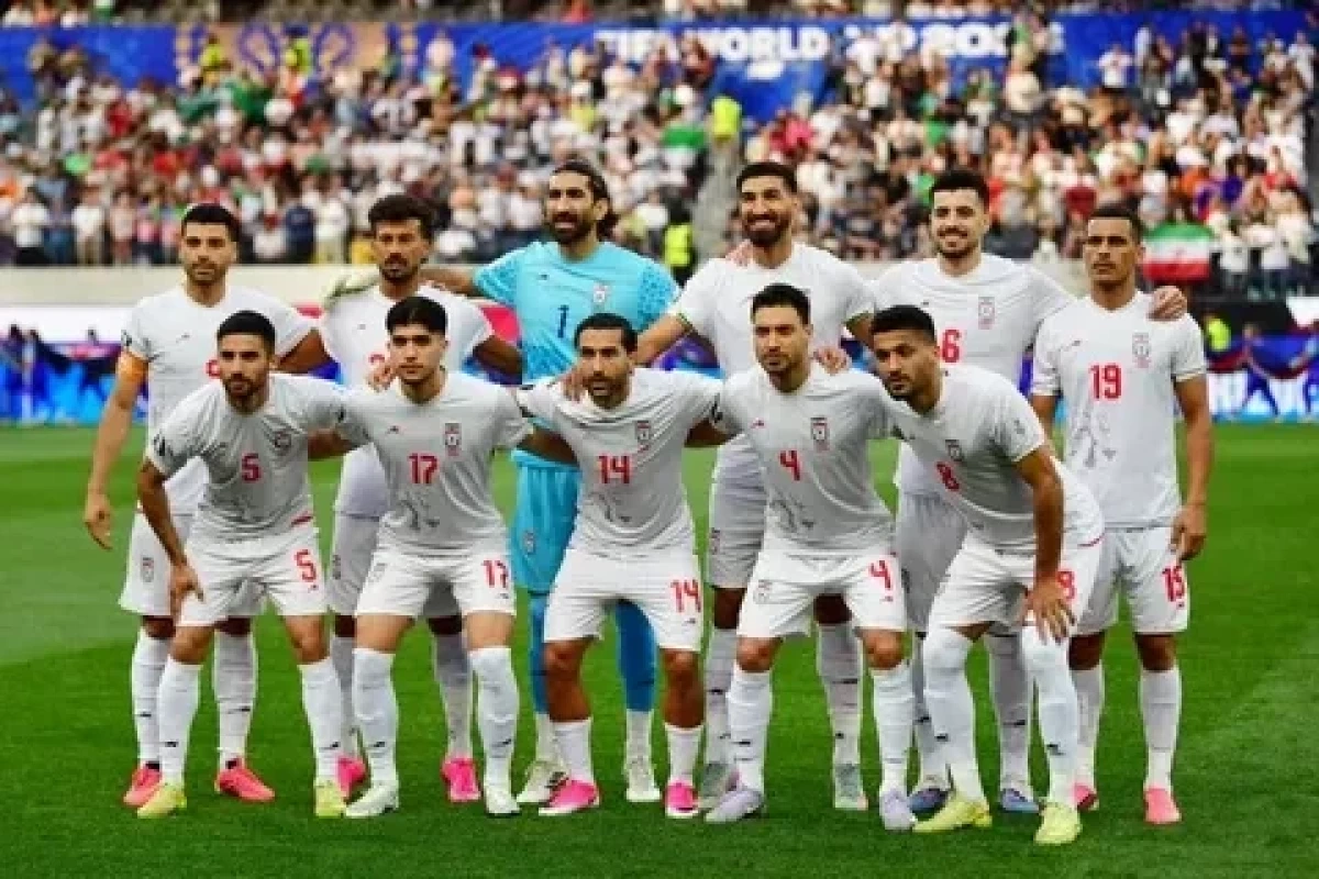 ABŞ dünya çempionatında  İrana millisinə güzəşt edib