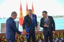 Azərbaycan və Qırğızıstan prezidentlərinin təltifolunma mərasimi keçirilib - FOTO