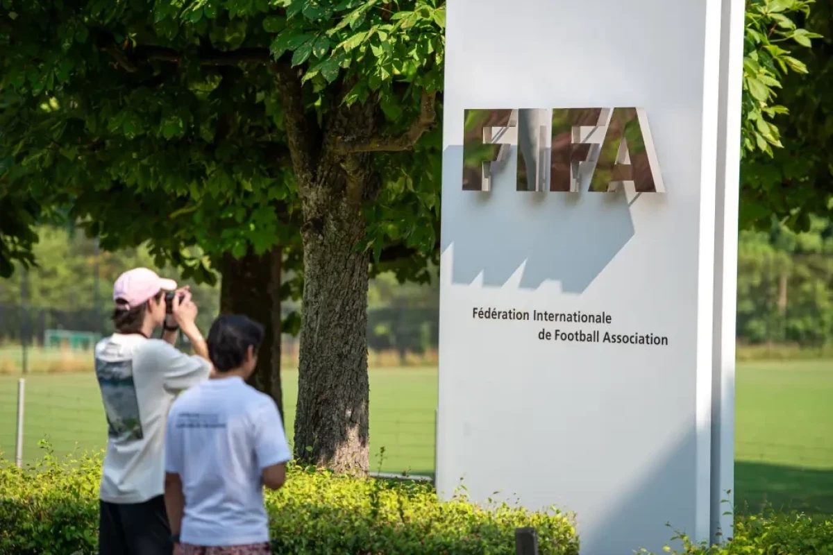FIFA Dünya Çempionatının kommersiya hüquqlarının xarici investorlara satılması planından imtina edib