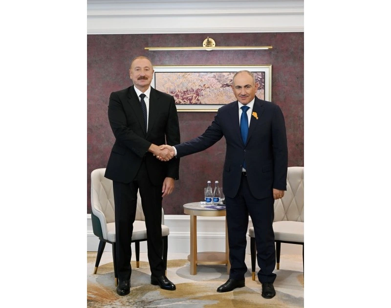 Bişkekdə Prezident İlham Əliyevlə Nikol Paşinyan arasında görüş keçirilib, ikitərəfli təmaslar davam etdiriləcək - VİDEO - YENİLƏNİB-2