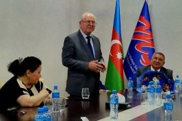 MŞ-da Əməkdar jurnalist Əminə Yusifqızının yubileyinə həsr olunmuş toplantı keçirilib - FOTO