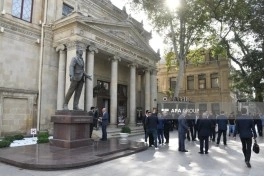 Azərbaycan jurnalistlərinin IX qurultayı keçirilib - FOTO - YENİLƏNİB-1