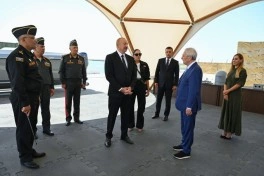 Prezident İlham Əliyev Hərbi Dəniz Qüvvələrində olub - FOTO
