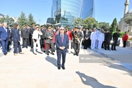 Səfir: Azərbaycan-Türkiyə qardaşlıq əlaqələri möhkəmlənməyə davam edəcək - FOTO