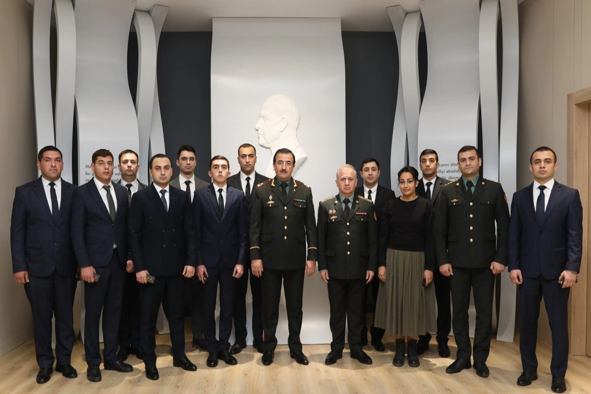 11 nəfərə ədliyyə leytenantı xüsusi rütbələri verilib