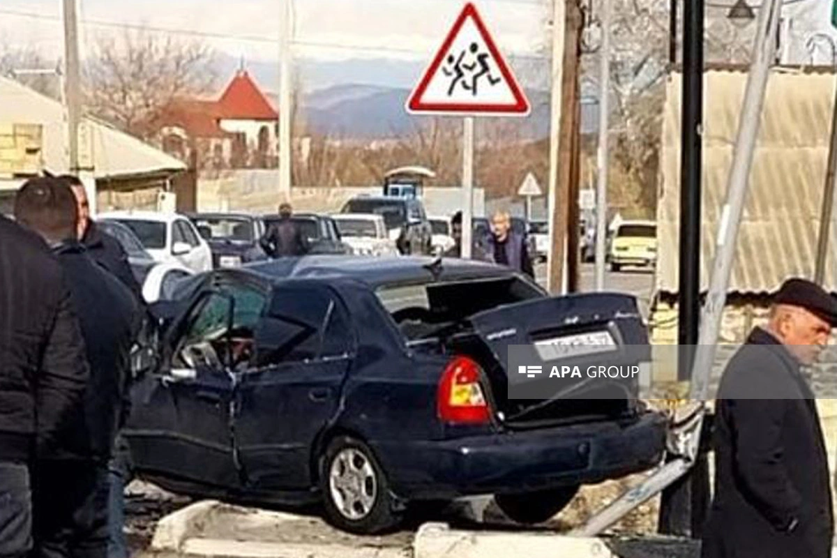 Naftalanda 2 avtomobil toqquşub, ölən və xəsarət alanlar var - FOTO
