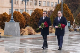 Naxçıvan MR Baş naziri kollektivə təqdim edilib